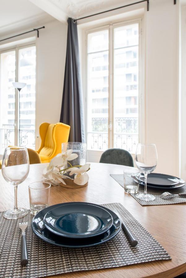 2 Bedroom Appartement Near Tour Eiffel & Trocadero Paříž Exteriér fotografie
