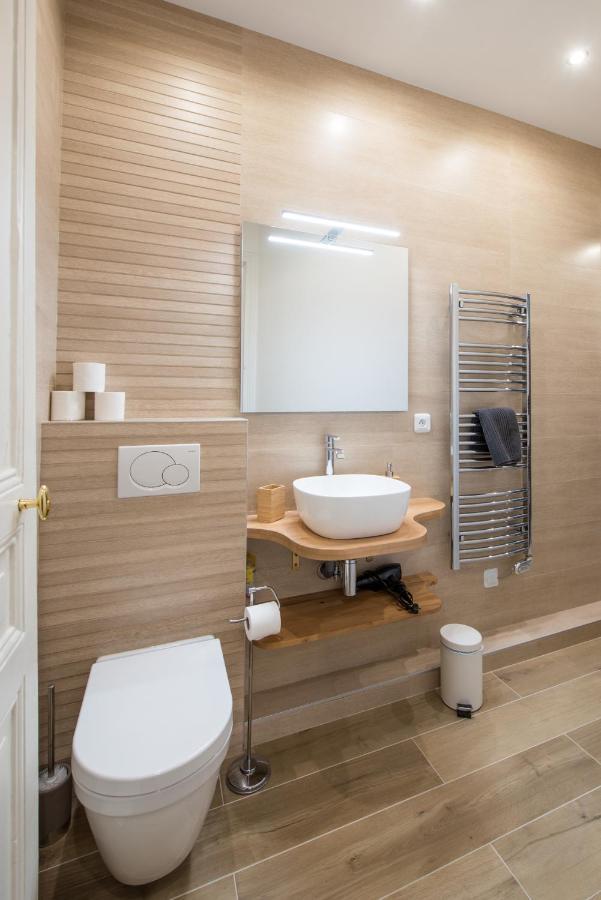 2 Bedroom Appartement Near Tour Eiffel & Trocadero Paříž Exteriér fotografie
